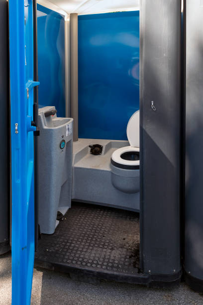 Affordable portable toilet rental in Goulding, FL